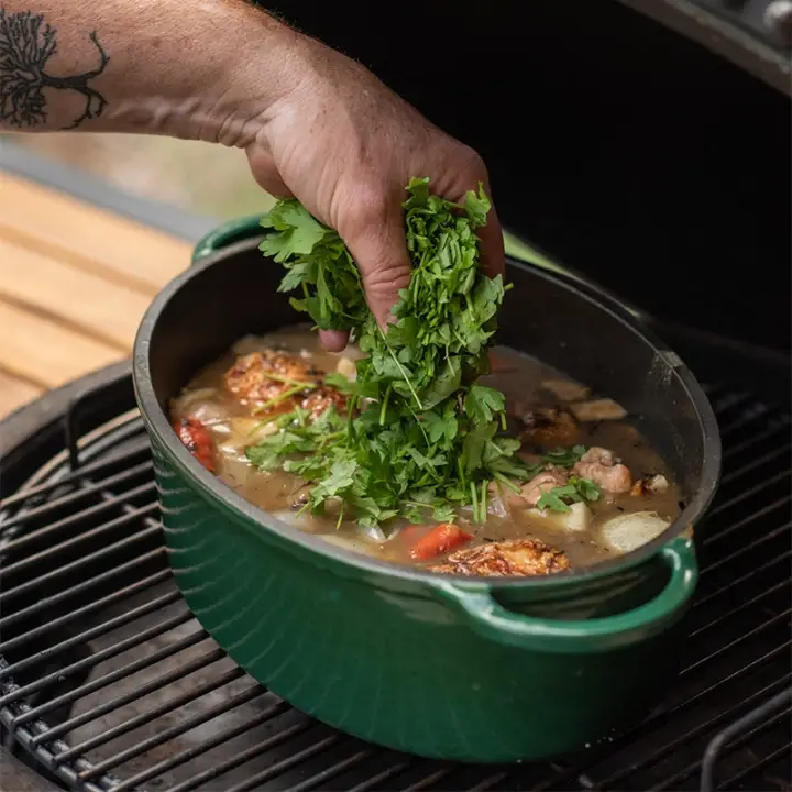 Rea Green dutch oven