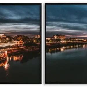 Endast idag Mörkt stadsmotiv i panorama - Fyrdelad tavla