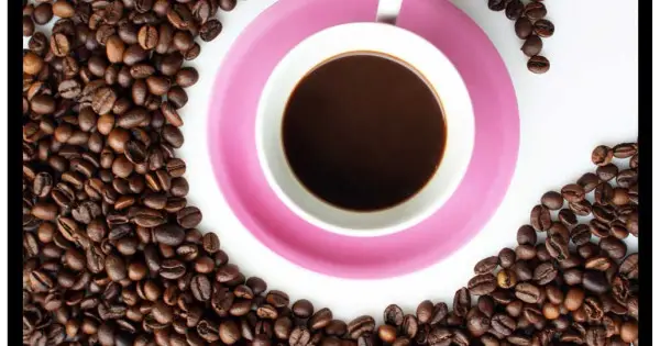 Populärt val Rosa kaffekopp & bönor - Trendig kökstavla