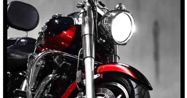 Populärt val Klassisk motorcykel - Röd svartvit poster