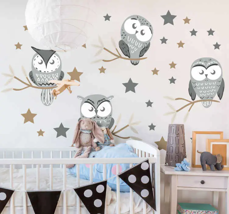 Nordiska baby ugglor med stjärnor illustration väggkonst I lager
